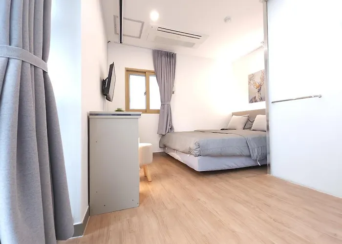 Oyo Myeongdong 2 Хостел