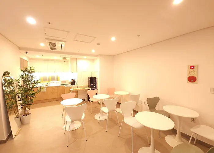 Oyo Myeongdong 2 ホステル