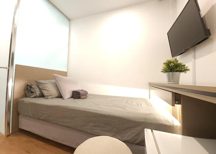 Хостел Oyo Myeongdong 2 *