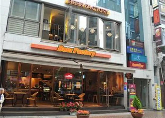 Хостел Oyo Myeongdong 2 *