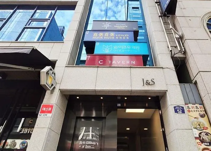 Хостел Oyo Myeongdong 2 *